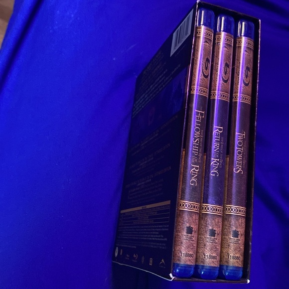 The Lord of the Rings Trilogy Extended Edition Blu Ray - Picture 2 of 7